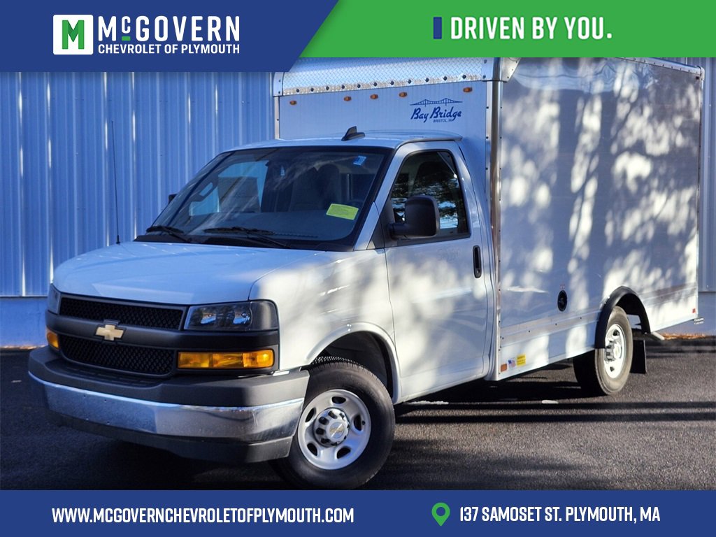 2025 Chevrolet Express Cutaway Base's photo