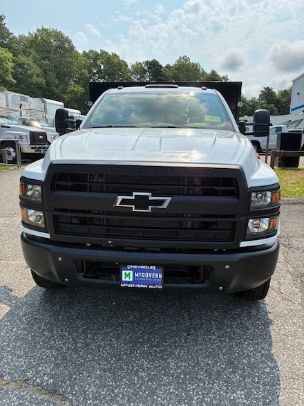 2023 Chevrolet Silverado 6500 HD Work Truck Chassis Cab Truck