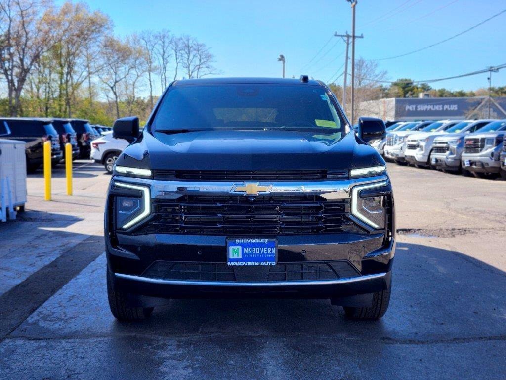 2026 Chevrolet Suburban LS - Photo 8