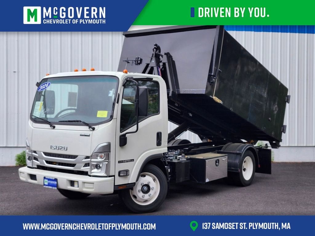 2024 Isuzu NPR-HD's photo