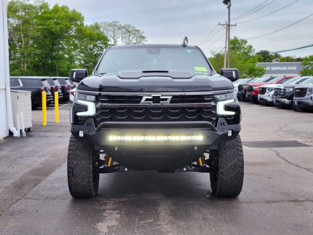 2026 Chevrolet Silverado 1500 ZR2 - Photo 8