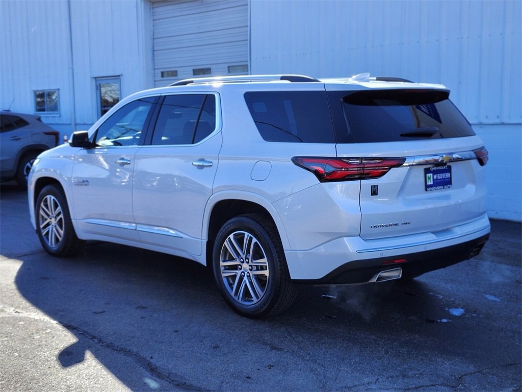 2023 Chevrolet Traverse High Country photo 3