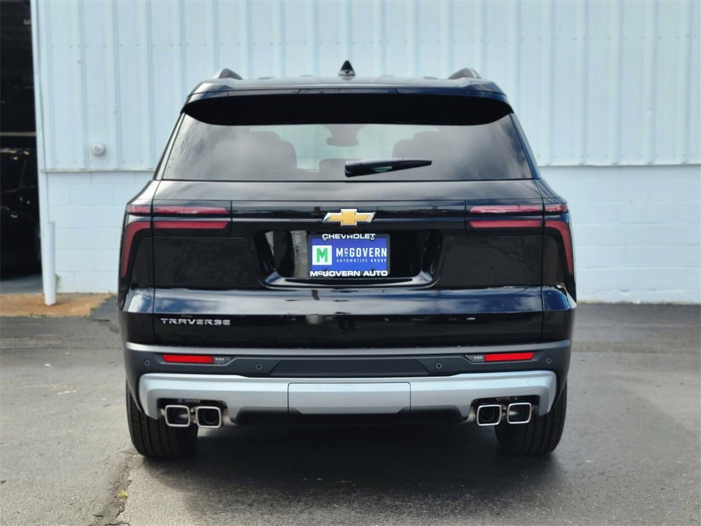 2026 Chevrolet Traverse 1LT photo 4