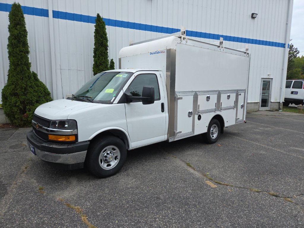 New 2026 Chevrolet Express Cutaway 3500 1WT Cutaway Van