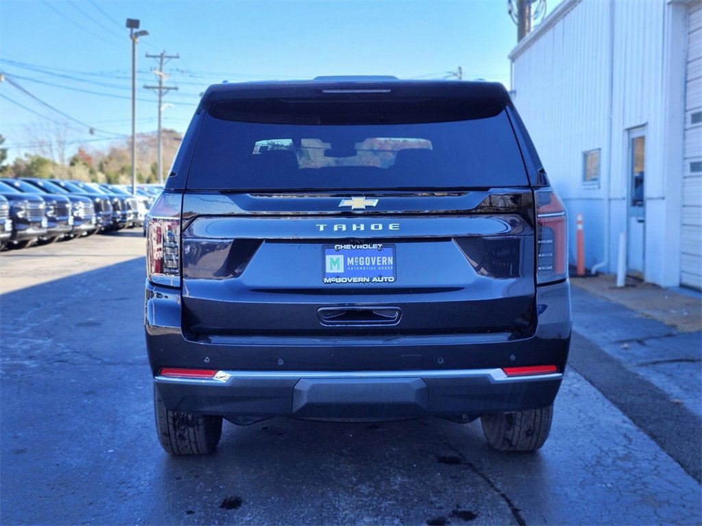 2025 Chevrolet Tahoe LS photo 4