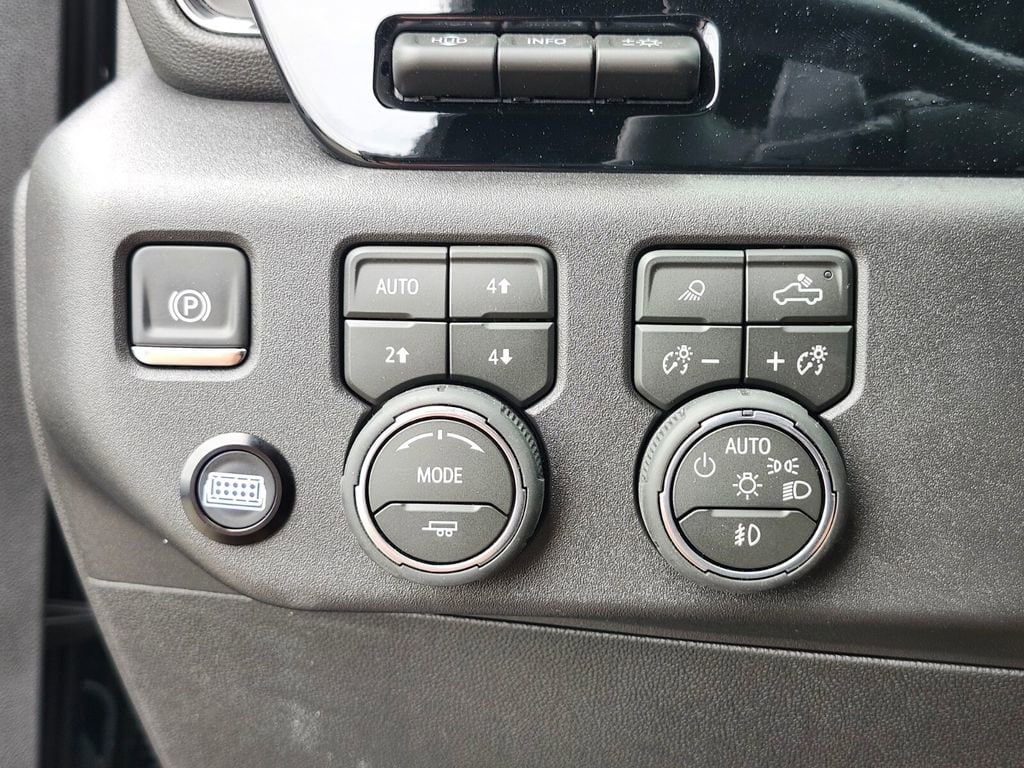 2026 Chevrolet Silverado 1500 ZR2 - Photo 31