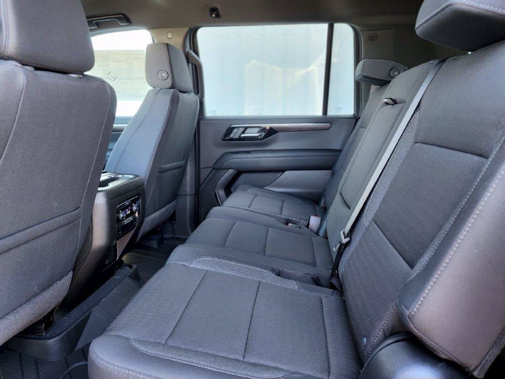 2026 Chevrolet Suburban LS - Photo 14