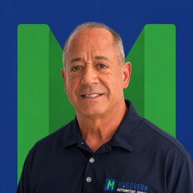 Staff member Geoffrey Giampapa from ID_83fbc9