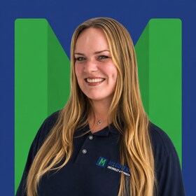 Staff member Erin Maclary from ID_83fbc9