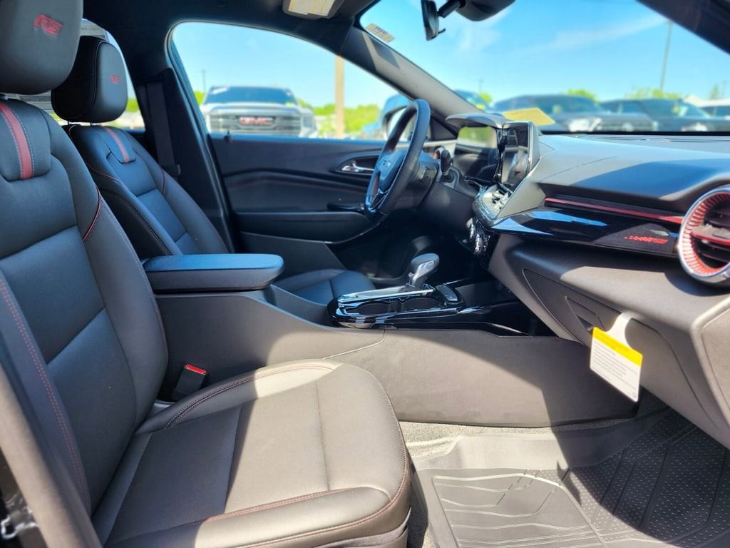 2026 Chevrolet Trax RS - Photo 9
