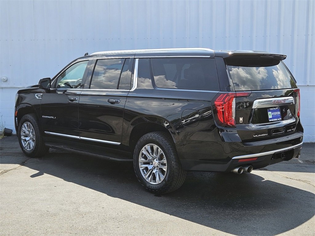 2023 Gmc Yukon XL Denali photo 3