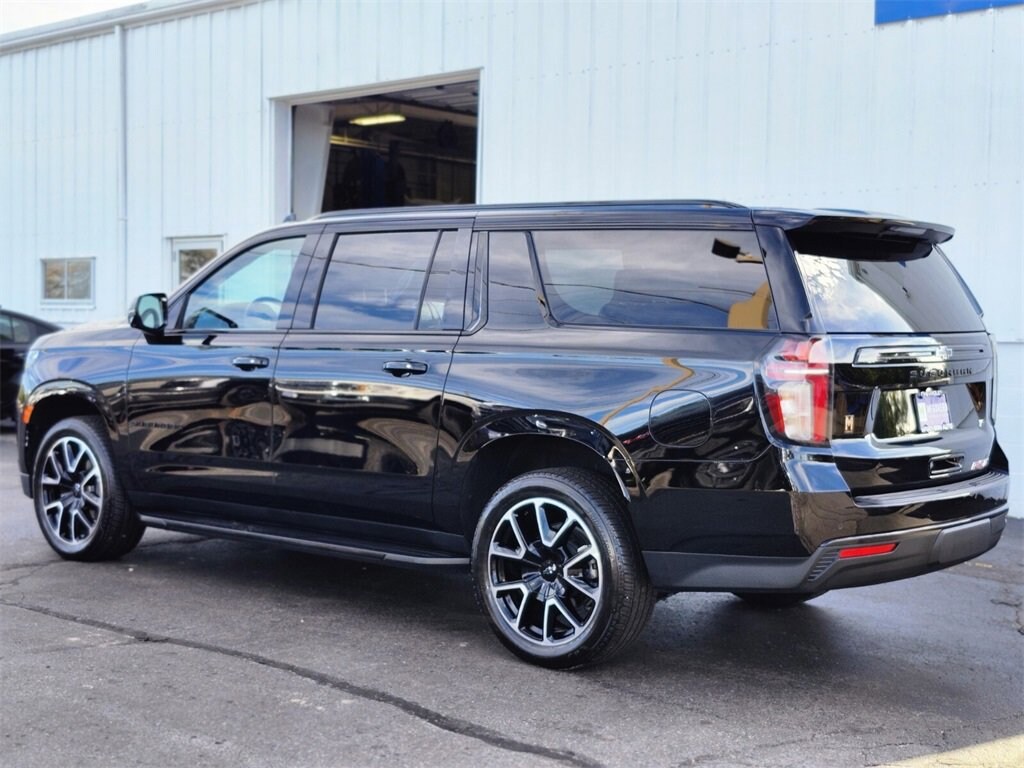 Used 2024 Chevrolet Suburban RST SUV