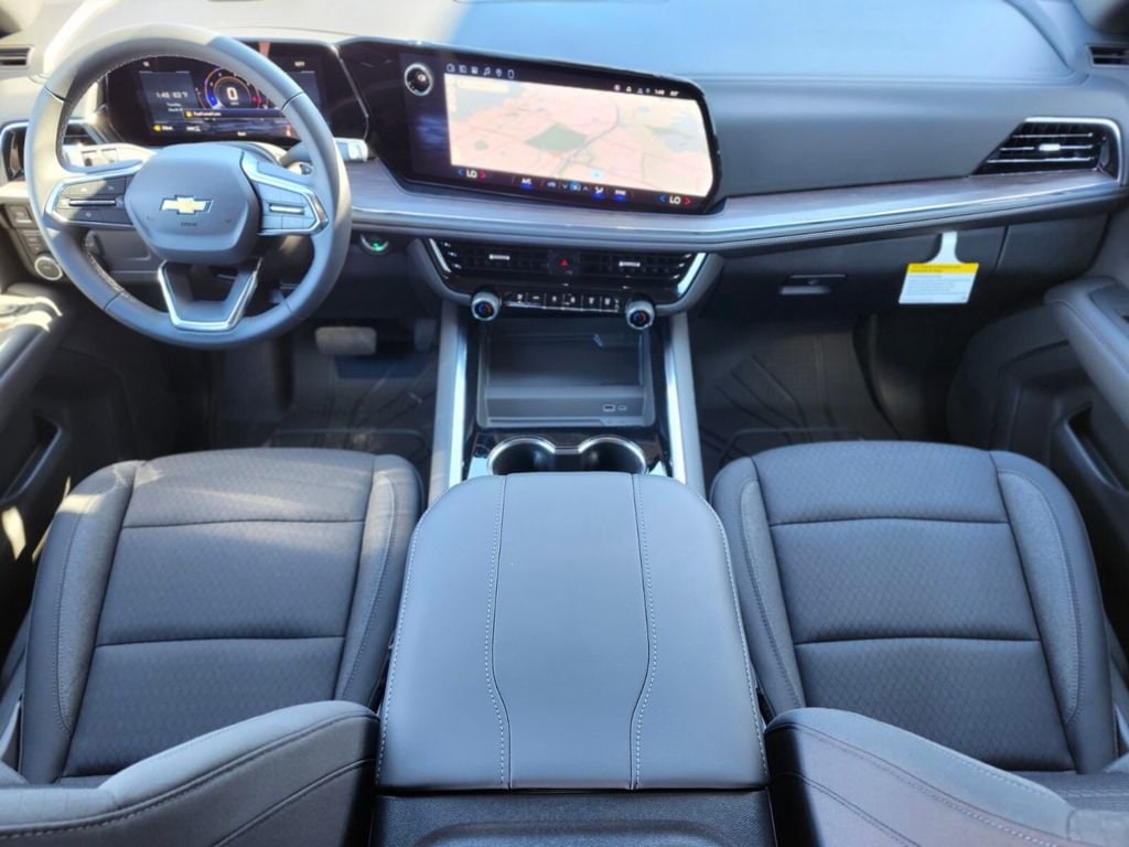 2026 Chevrolet Suburban LS - Photo 10