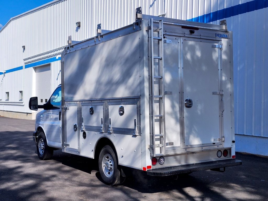 New 2026 Chevrolet Express Cutaway 3500 1WT Cutaway Van