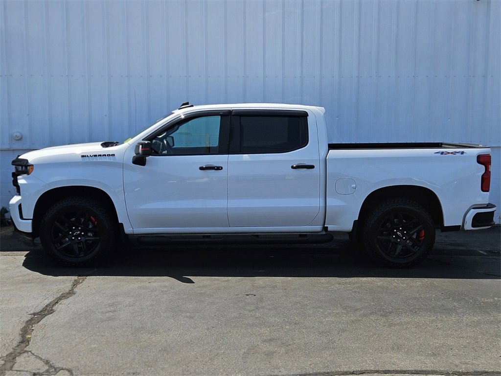 2022 Chevrolet Silverado 1500 RST photo 2