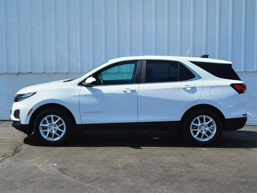 Used 2022 Chevrolet Equinox LT with VIN 3GNAXUEV1NS230410 for sale in Plymouth, MA
