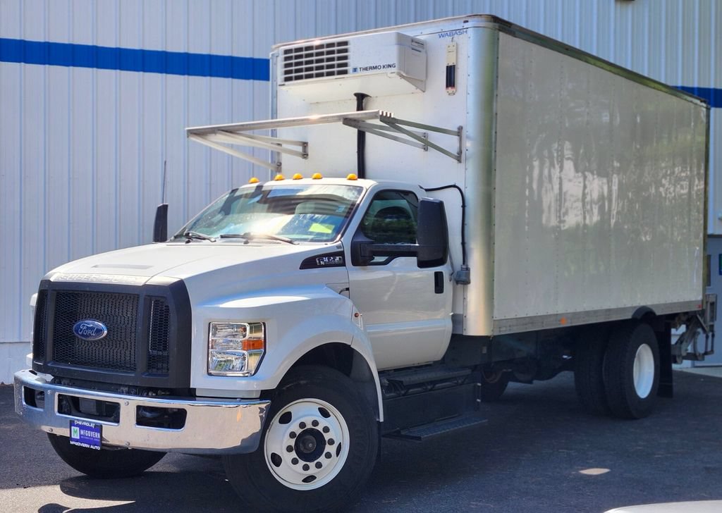 2023 Ford F-650
