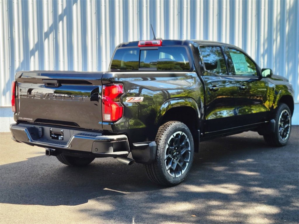 2026 Chevrolet Colorado Z71 photo 2