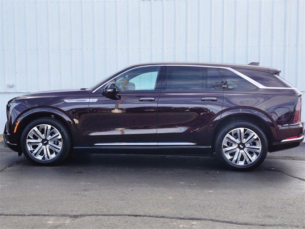 2025 Cadillac Escalade IQ Luxury photo 2
