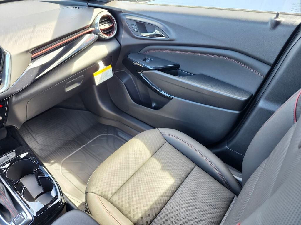 2026 Chevrolet Trax RS - Photo 13