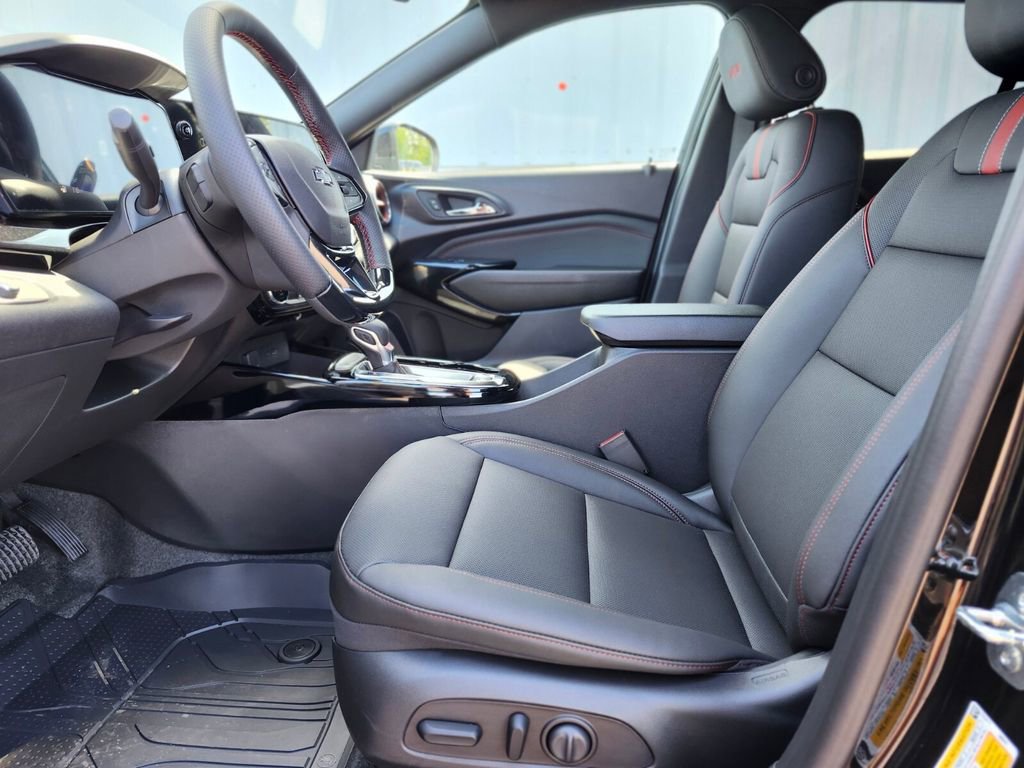 2026 Chevrolet Trax RS - Photo 16