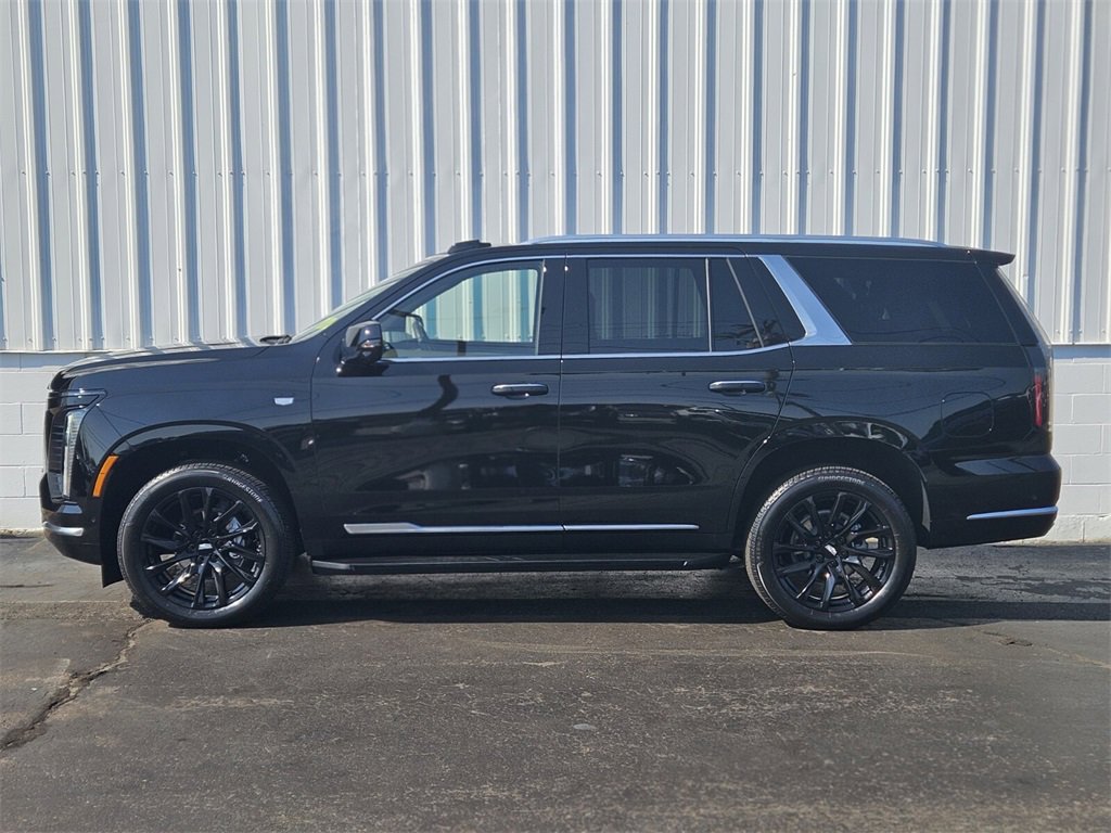 2025 Cadillac Escalade Premium Luxury photo 2