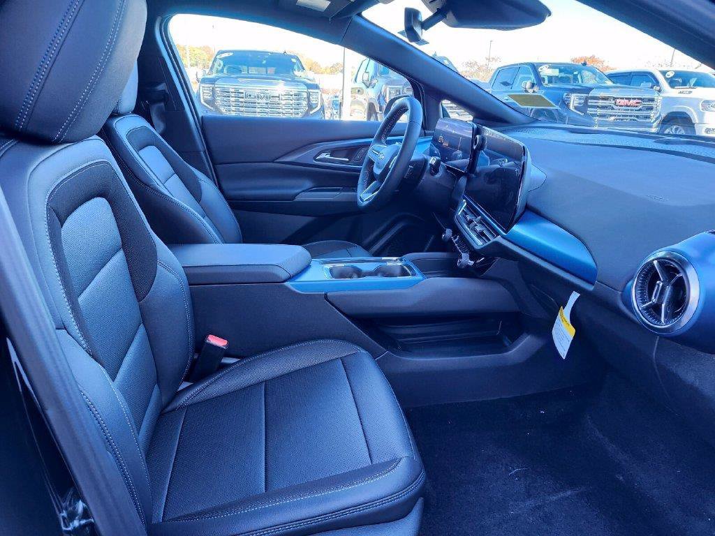 2026 Chevrolet Equinox EV 2LT - Photo 11