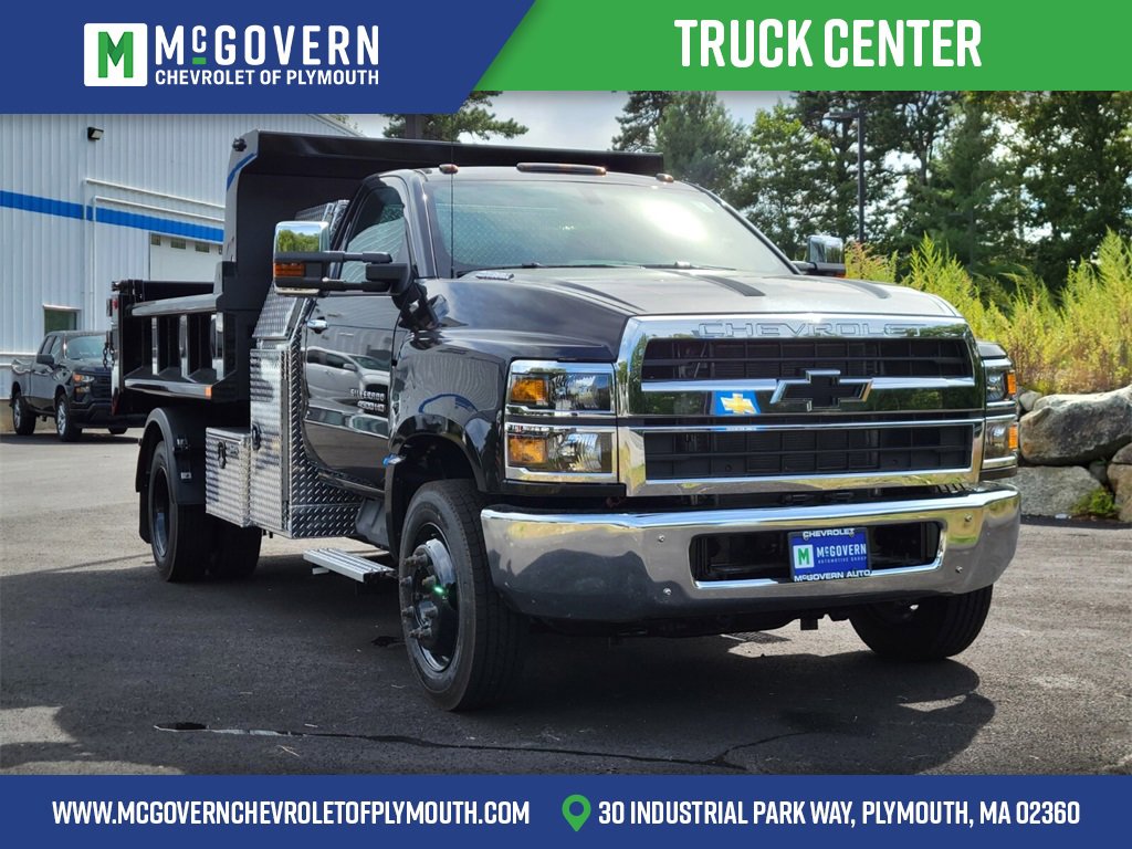 2024 Chevrolet Silverado 4500 Medium Duty Chassis Cab Work Truck's photo