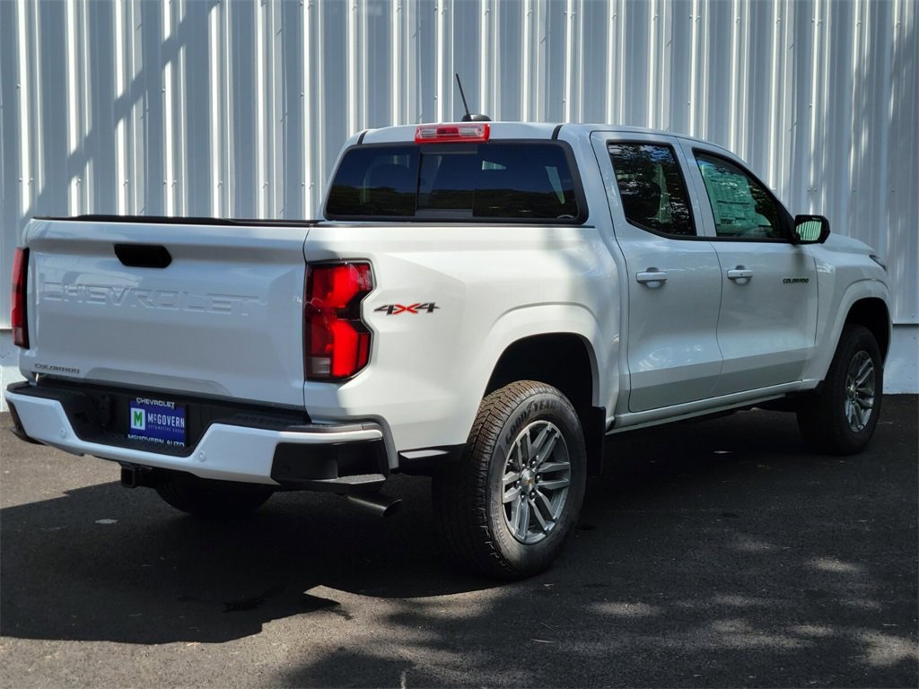 2026 Chevrolet Colorado LT photo 3