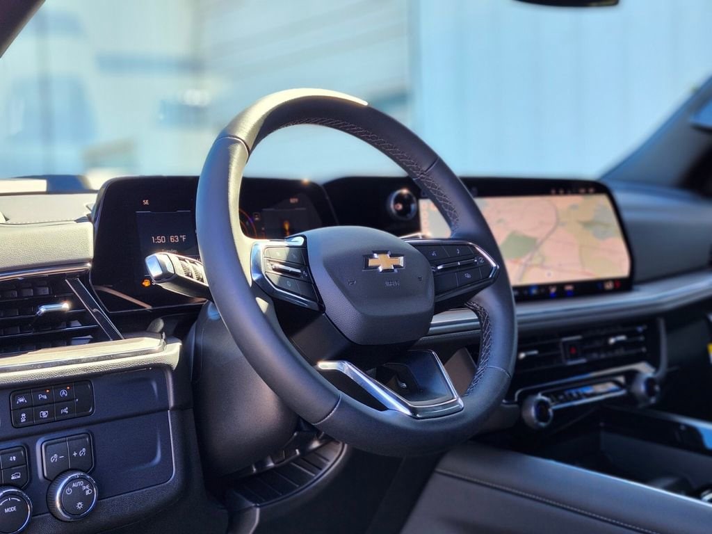 2026 Chevrolet Suburban LS - Photo 18