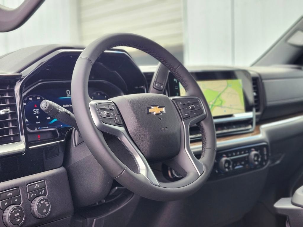 2026 Chevrolet Silverado 1500 LT - Photo 17