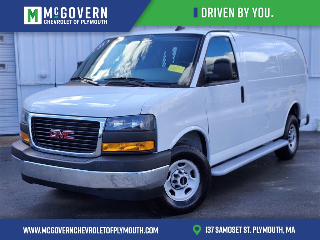 2023 GMC Savana Cargo Work Van's photo