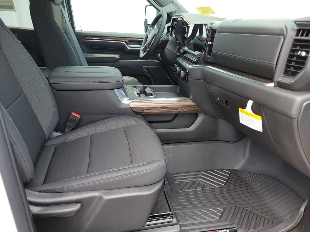 2025 Chevrolet Silverado 2500 HD LT - Photo 10