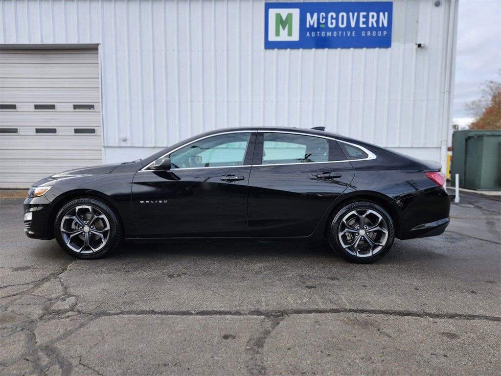 Used 2022 Chevrolet Malibu 1LT with VIN 1G1ZD5ST1NF173362 for sale in Plymouth, MA