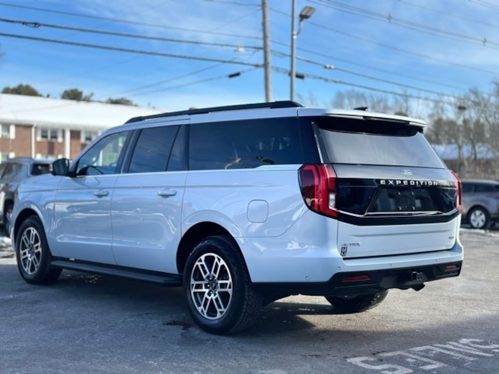 Used 2025 Ford Expedition Max Active SUV