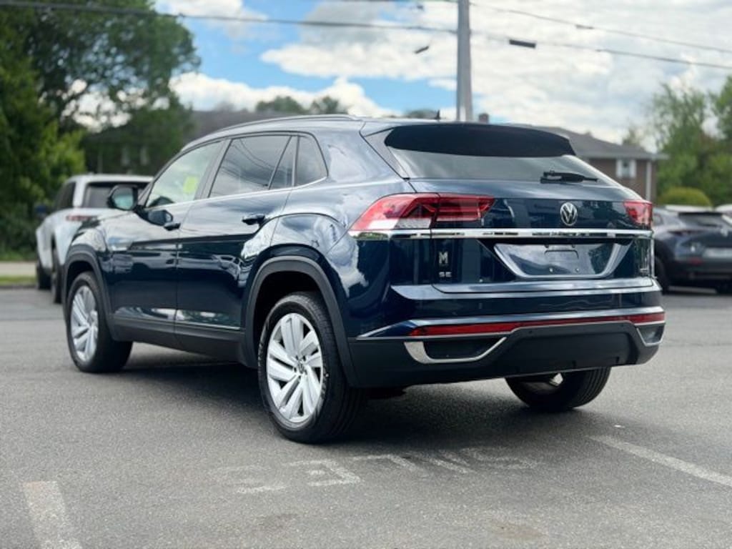 Used 2021 Volkswagen Atlas Cross Sport 2.0T SE w/Technology SUV