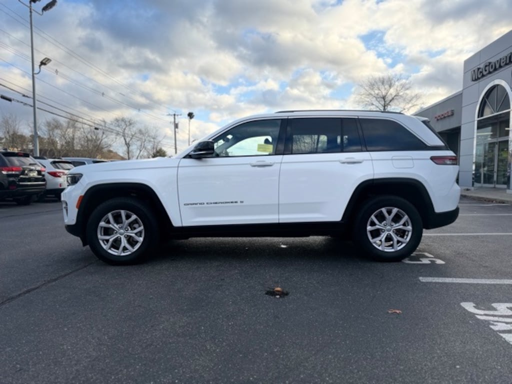Used 2022 Jeep Grand Cherokee Limited SUV