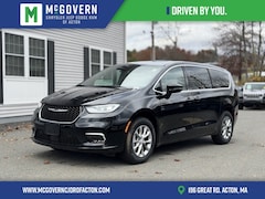 2026 Chrysler Pacifica Select Passenger Van