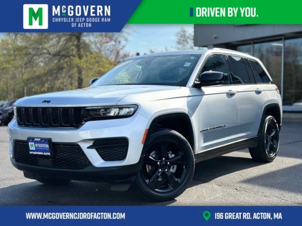 Used 2023 Jeep Grand Cherokee Altitude SUV