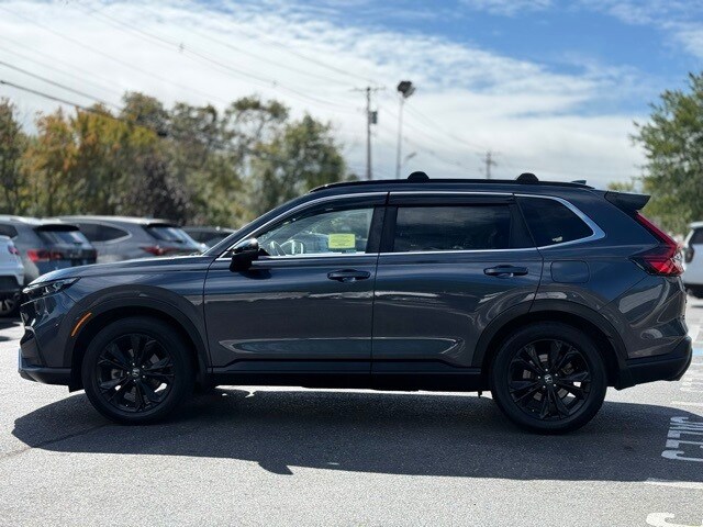 2023 Honda CR-V Hybrid Sport Touring photo 2