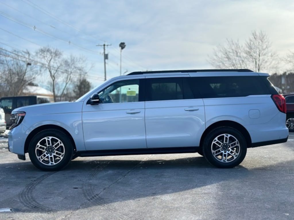 Used 2025 Ford Expedition Max Active SUV