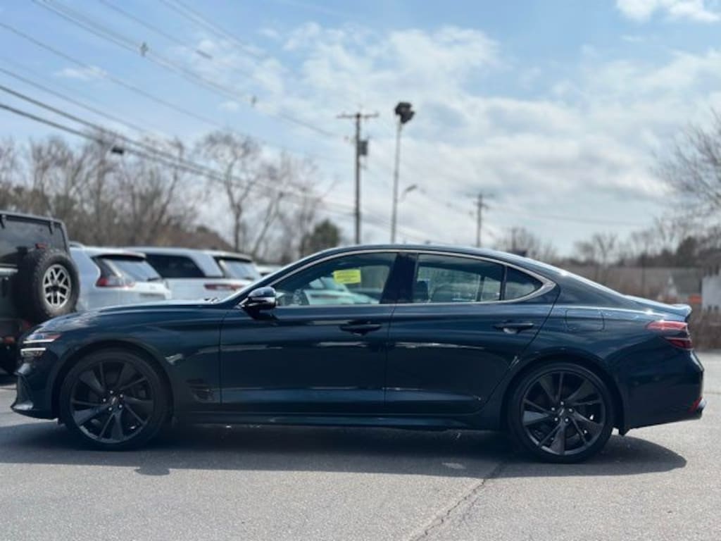 Used 2022 Genesis G70 3.3T Sedan
