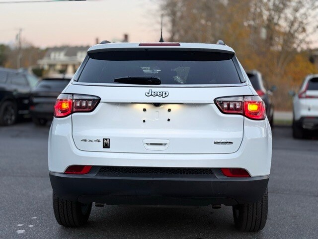 2024 Jeep Compass Latitude Lux photo 4
