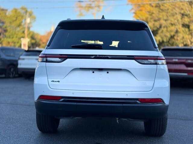 2025 Jeep Grand Cherokee Altitude X photo 2