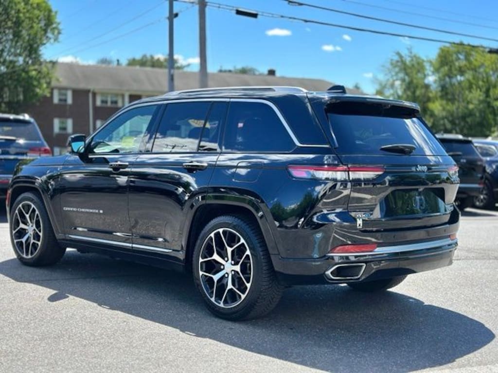 Used 2022 Jeep Grand Cherokee Summit Reserve 4xe SUV