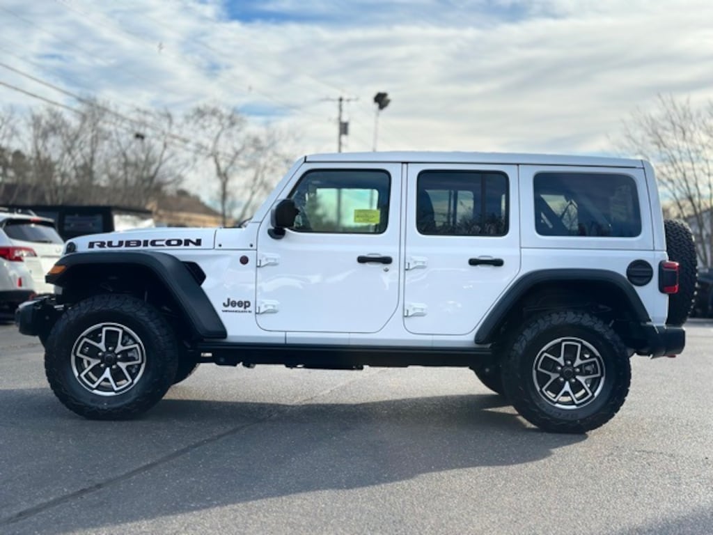 Used 2025 Jeep Wrangler Rubicon SUV