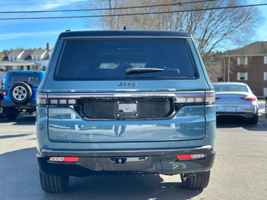 New 2026 Jeep Grand Wagoneer Summit Sport Utility