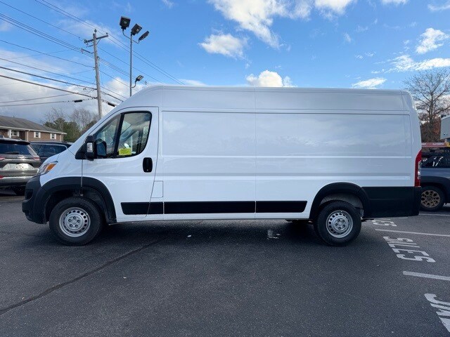 2026 Ram ProMaster 3500 Cargo Van photo 2