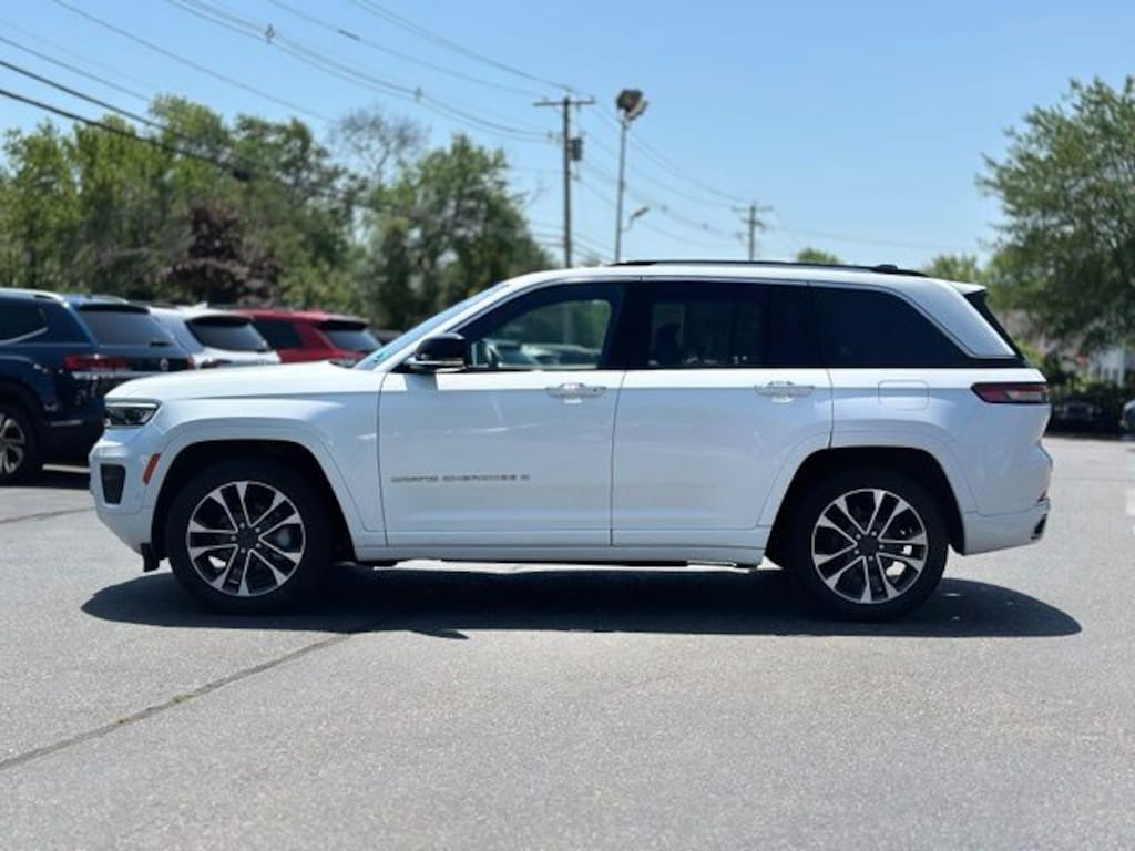 Used 2023 Jeep Grand Cherokee Overland w/ Luxury Tech Group SUV