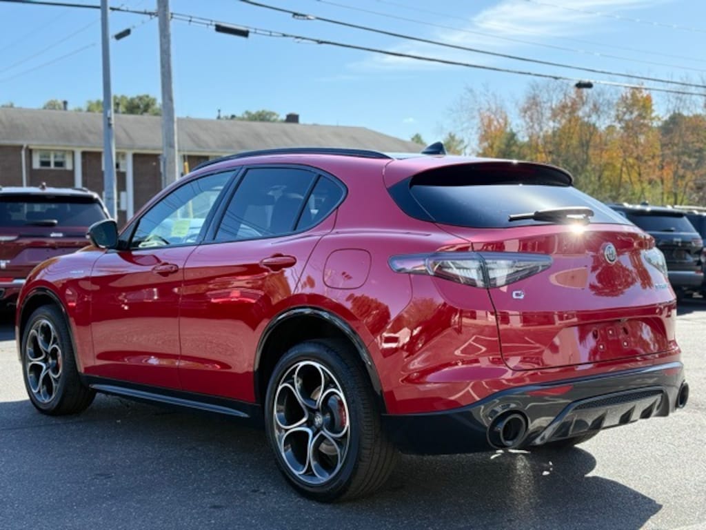 Used 2024 Alfa Romeo Stelvio Veloce SUV